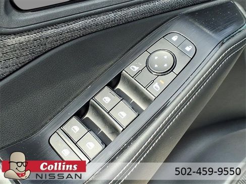 Certified 2023 Nissan Rogue SV image 18