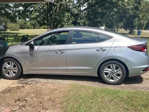 Used 2020 Hyundai Elantra SEL FWD image 1