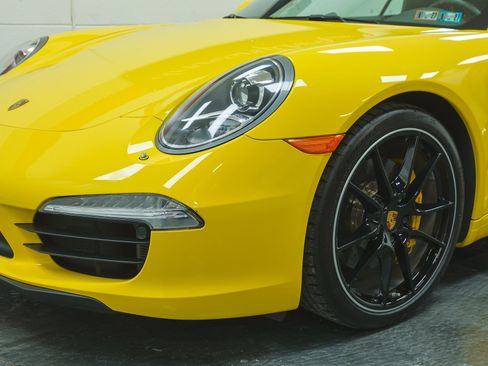 Used 2012 Porsche 911 Carrera S w/ Burmester Audio Pkg RWD image 10