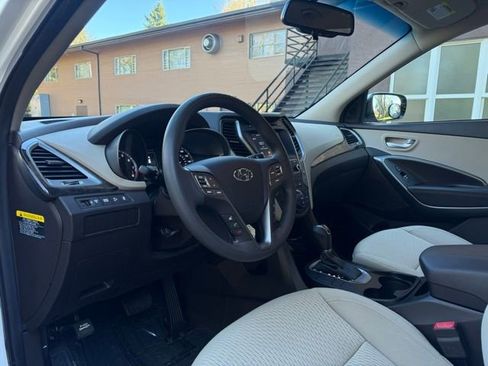 Used 2017 Hyundai Santa Fe Sport image 25
