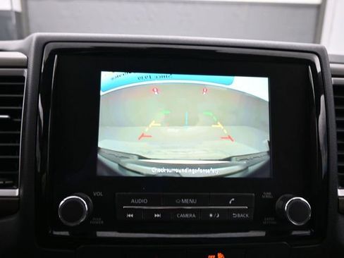 Used 2022 Nissan Frontier SV w/ Technology Package image 17