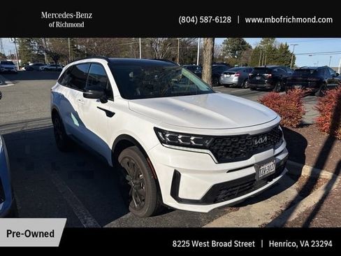 Used 2023 Kia Sorento SX image 3