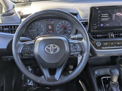 Used 2023 Toyota Corolla LE image 21