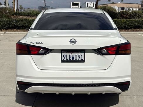 Used 2021 Nissan Altima 2.5 S w/ Driver Assist Package FWD image 4