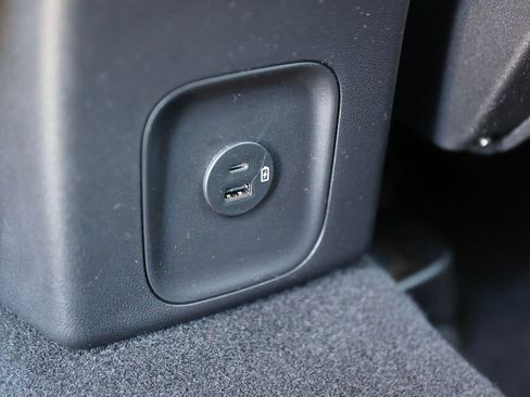 Used 2022 Ford Escape SE w/ Cold Weather Package image 22