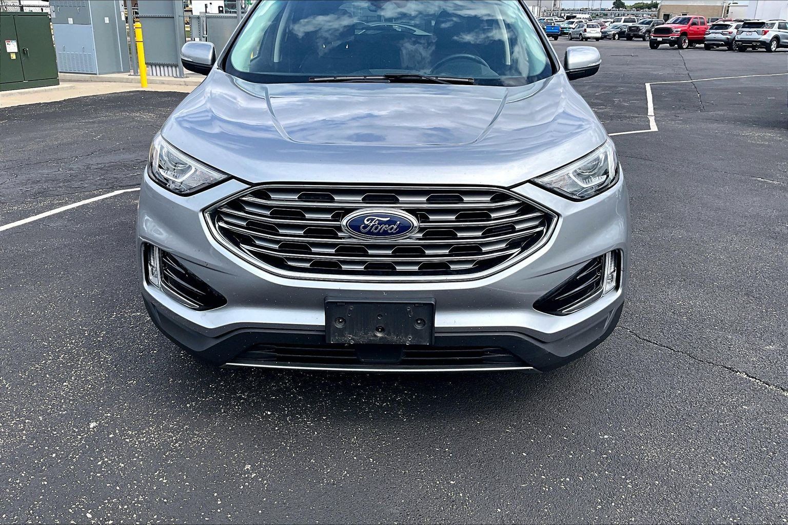 Used 2020 Ford Edge SEL w/ Convenience Package FWD image 4