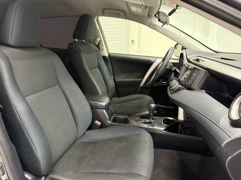 Used 2016 Toyota RAV4 LE image 24