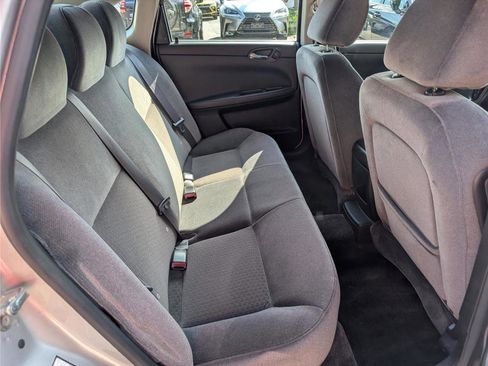 Used 2011 Chevrolet Impala LT FWD image 12