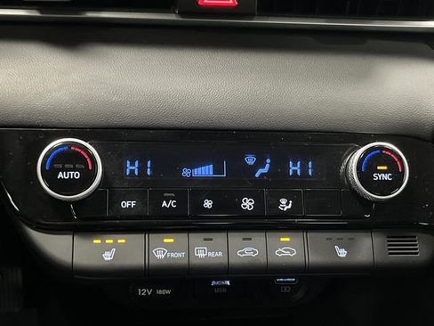 Used 2021 Hyundai Elantra Blue image 18