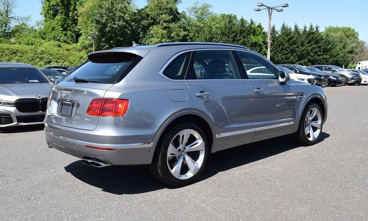 Used 2019 Bentley Bentayga AWD/4WD image 11