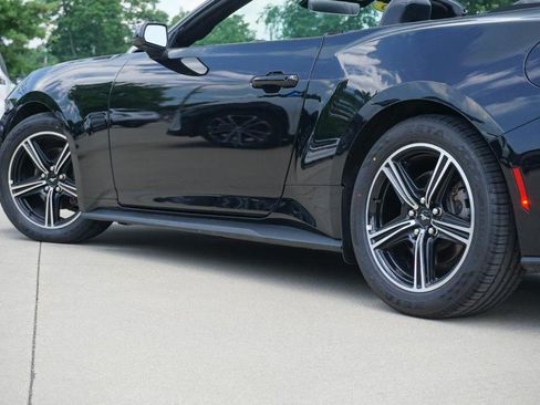 Used 2025 Ford Mustang Premium RWD image 19