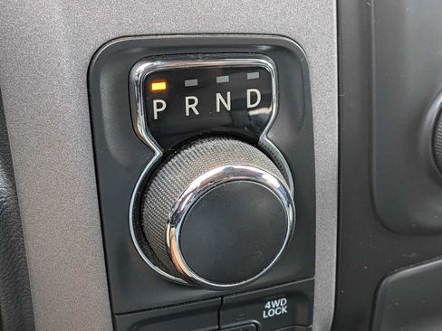 Used 2017 RAM 1500 Express AWD/4WD image 25