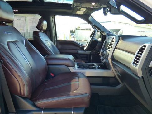 Used 2017 Ford F350 Platinum w/ Platinum Ultimate Package image 17
