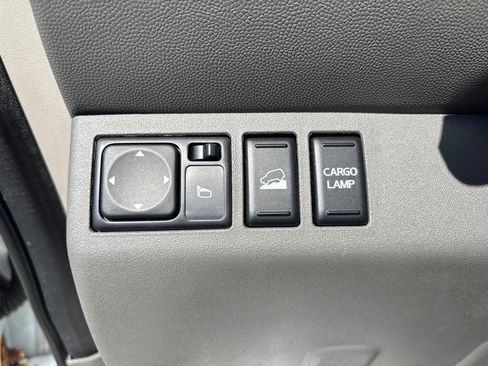 Used 2016 Nissan Frontier SV w/ SV Value Truck Package AWD/4WD image 18