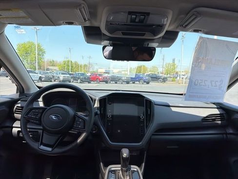 Used 2024 Subaru Crosstrek 2.5i Limited w/ Crosstrek Mirror Package AWD/4WD image 13