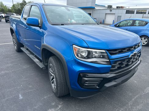 Used 2021 Chevrolet Colorado W/T w/ Custom Special Edition RWD image 5
