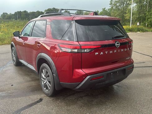 Used 2024 Nissan Pathfinder SV w/ Lighting Package (N92) AWD/4WD image 3