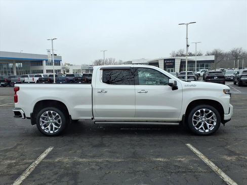 Used 2019 Chevrolet Silverado 1500 High Country image 8