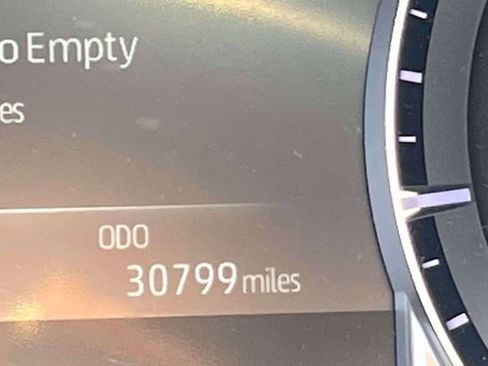 Used 2023 Toyota Highlander XLE image 28