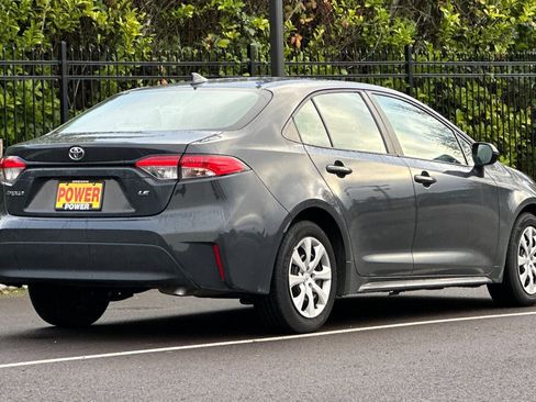 Used 2023 Toyota Corolla LE image 4