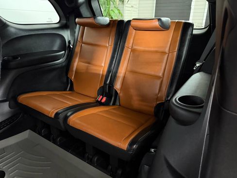 Used 2019 Dodge Durango R/T w/ Technology Group AWD/4WD image 31