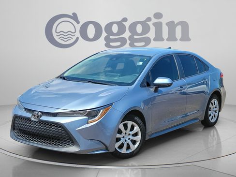 Used 2020 Toyota Corolla LE FWD image 1