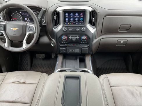 Certified 2022 Chevrolet Silverado 3500 LTZ w/ LTZ Premium Package AWD/4WD image 3
