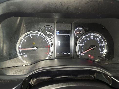 Used 2020 Toyota 4Runner TRD Off-Road Premium image 2