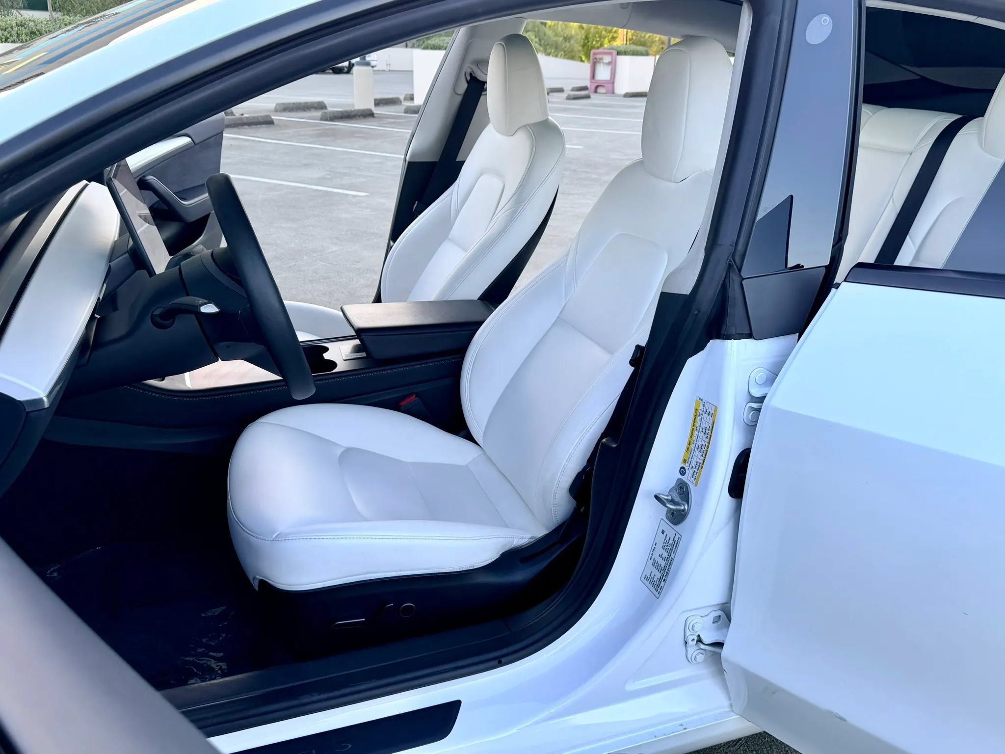 Used 2023 Tesla Model 3 Standard Range RWD image 14