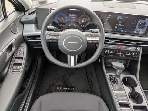 New 2026 Hyundai Sonata SE FWD image 14