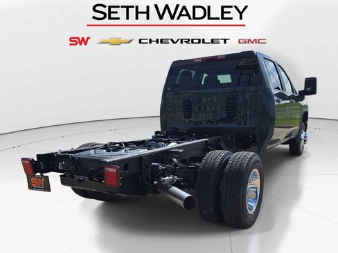 New 2026 Chevrolet Silverado 3500 LT w/ Convenience Package AWD/4WD image 7