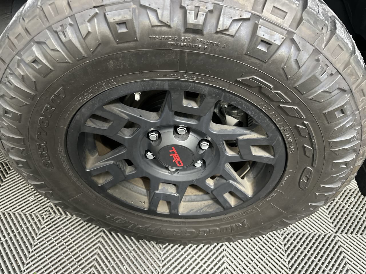 Used 2024 Toyota 4Runner TRD Off-Road Premium w/ Moonroof Package AWD/4WD image 21