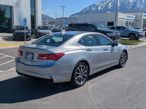 Used 2019 Acura TLX V6 FWD image 3