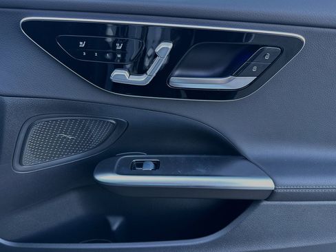 New 2025 Mercedes-Benz C 300 Sedan image 20