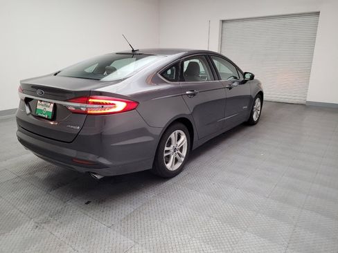 Used 2018 Ford Fusion S image 9