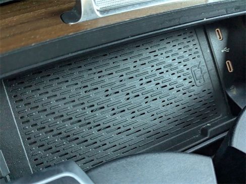 Used 2025 Mercedes-Benz GLE 350 4MATIC image 25