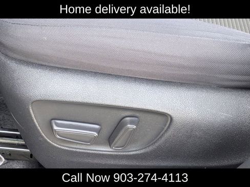 Used 2023 Toyota Highlander L image 24