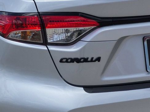 Certified 2026 Toyota Corolla SE FWD image 28