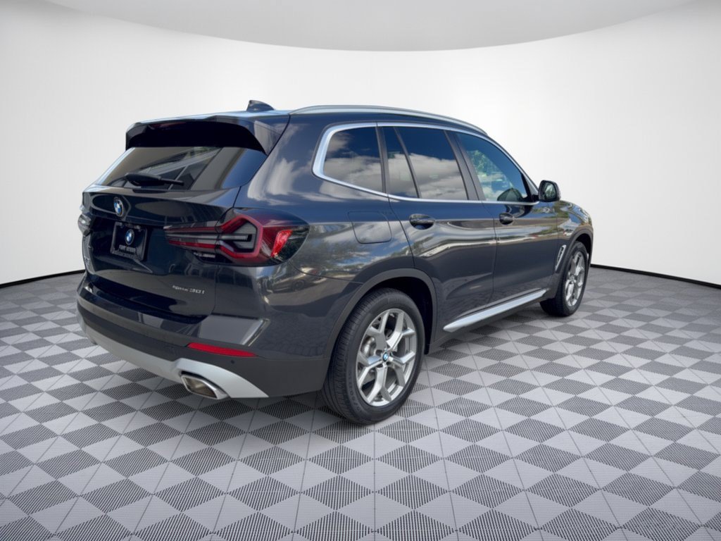 Used 2024 BMW X3 sDrive30i w/ Premium Package RWD image 9
