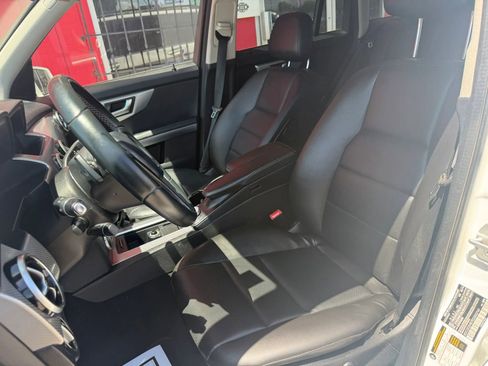 Used 2014 Mercedes-Benz GLK 350 2WD image 9
