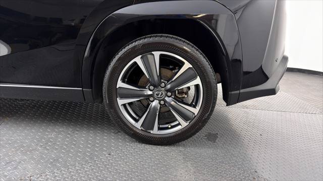 Used 2023 Lexus UX 250h FWD w/ Accessory Package (Z1) image 35