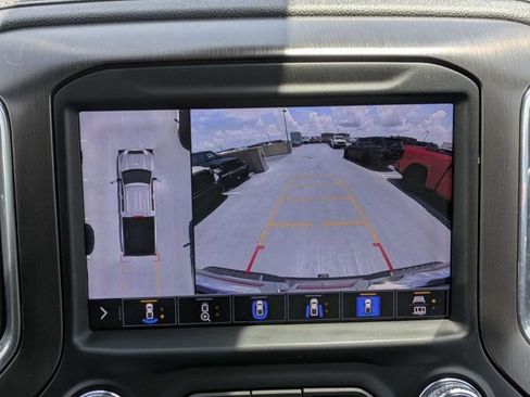 Used 2022 GMC Sierra 2500 AT4 w/ AT4 Premium Plus Package AWD/4WD image 21
