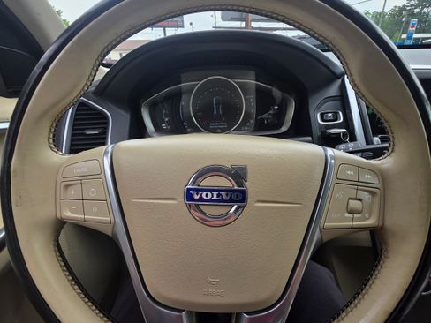 Used 2016 Volvo XC60 T5 Premier FWD image 7