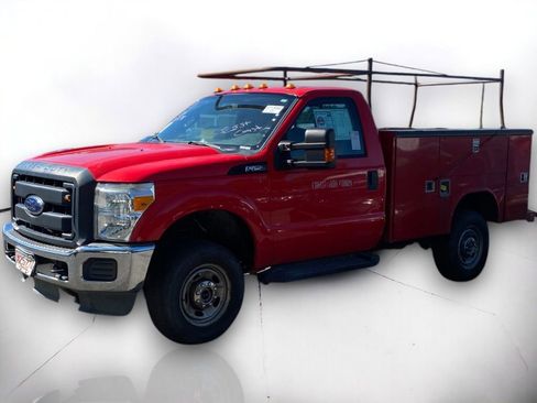 Used 2016 Ford F250 XL w/ Power Equipment Group image 2