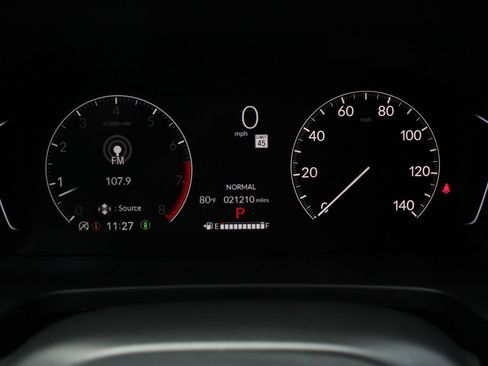 Used 2025 Honda Pilot TrailSport image 40
