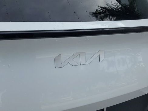 Certified 2023 Kia Sportage EX AWD/4WD image 8