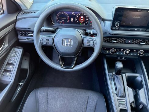 Certified 2023 Honda Accord EX image 28