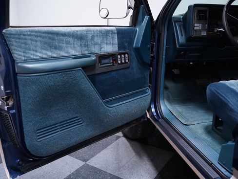 Used 1993 Chevrolet Silverado 1500 4x4 Regular Cab image 30