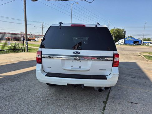 Used 2015 Ford Expedition XLT image 7