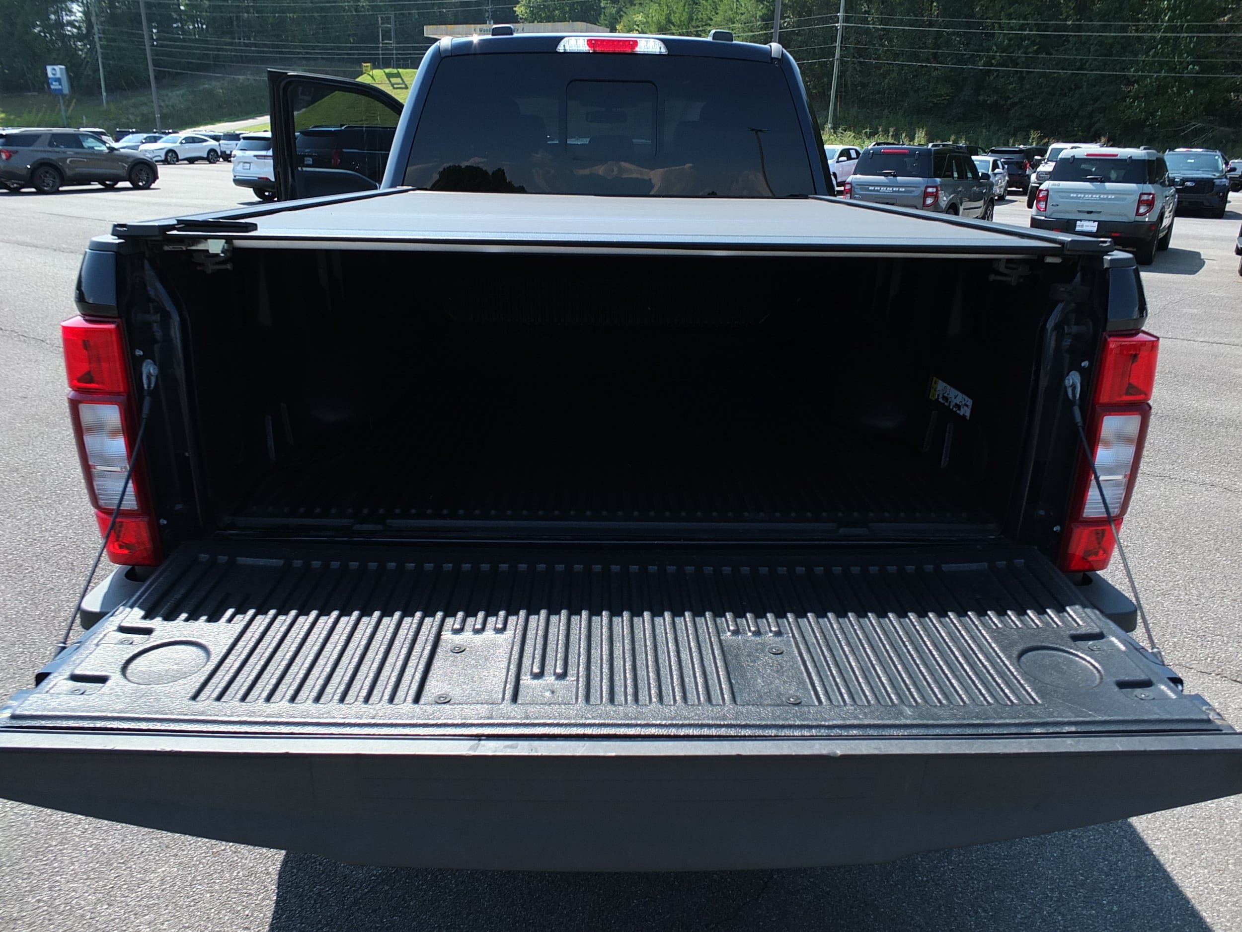 Used 2021 Ford F250 Lariat w/ Lariat Value Package AWD/4WD image 10